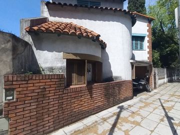 Chalet 4 Amb. con Garage y Parque a Reciclar