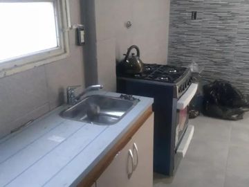 Excelente departamento de 3 amb en zona comercial. Precio rebajado
