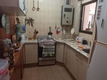 Casa con Cochera, Jardín y Fondo Libre en el Corazón de Ciudad Jardín