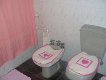 CASA EN LOTE 250M2 A 200M ESTACION BOSCH