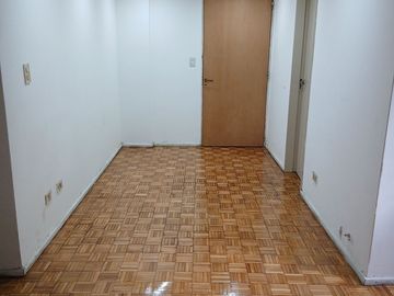 DEPARTAMENTO DE 2 AMBIENTES AL FRENTE CON BALCON EN FLORESTA