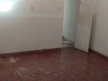 SE ALQUILAN 2 LOCALES INTERCOMUNICADOS SOBRE IMPORTANTE AVENIDA DE MORÓN