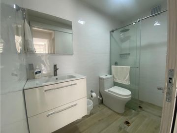 apartamento en venta en rodadero tradicional. Cod V91
