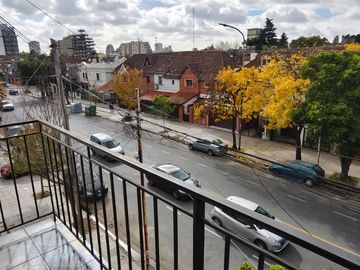 Excelente dpto 3 amb 2ºPso x esc Fte c/balcon 57 mts. Av Olivera 400. Floresta
