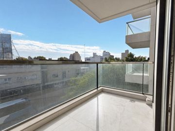 Venta de 2 ambientes al frente en la mejor zona de villa luro