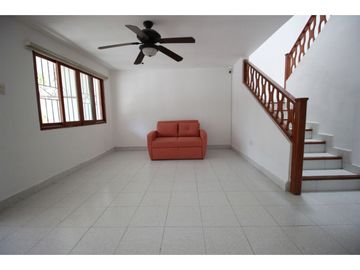 casa en venta en rodadero. Cod V12