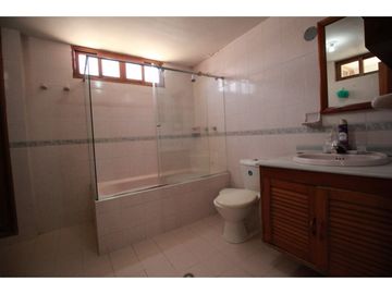 casa en venta en rodadero. Cod V12