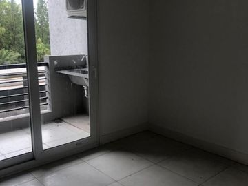Departamento De 3 Ambientes con cochera en Terrazas Al Polo Greenville