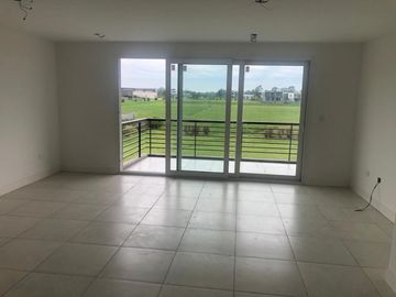 Departamento De 3 Ambientes con cochera en Terrazas Al Polo Greenville