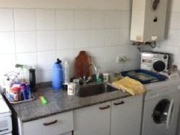 DPTO EN DUPLEX, BAULERA Y TOILETTE MUY LUMINOSO, TODO A LA CALLE  APTO PROFECIONAL