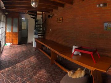 casa lote propio con pileta y quincho