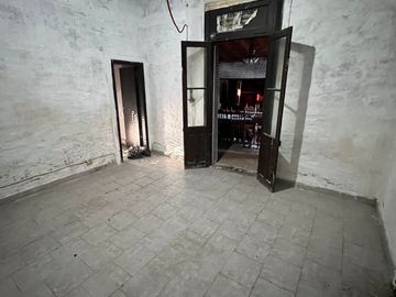 CASA 3 AMB. CON GARAGE A RECICLAR