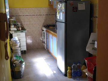 Departamento 3 amb. 1º piso por escalera, en Liniers