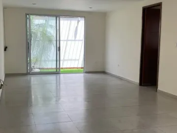 Casa en venta en San Bernardino Tlaxcalancingo, San Andrés Cholula, Puebla