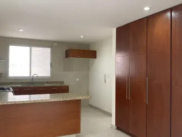 Casa en venta en San Bernardino Tlaxcalancingo, San Andrés Cholula, Puebla