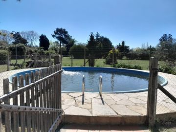 VENTA CASA 5 AMBIENTES CON LOTE DE 1100 M2. CHASCOMÚS