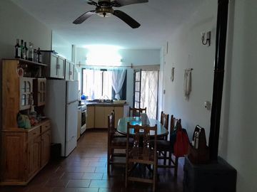 VENTA CASA 5 AMBIENTES CON LOTE DE 1100 M2. CHASCOMÚS