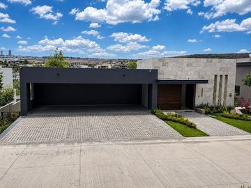 CASA EN VENTA EN EL MOLINO RESIDENCIAL Y GOLF LEÓN GUANAJUATO