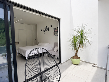 Casa en venta en Puerta del Bosque con recámara en PB