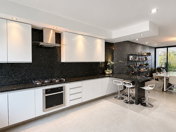 Casa en venta en Puerta del Bosque con recámara en PB