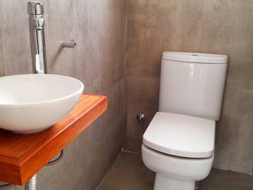 ALQUILER.Casa de 4ambientes con pileta en barrio cerrado