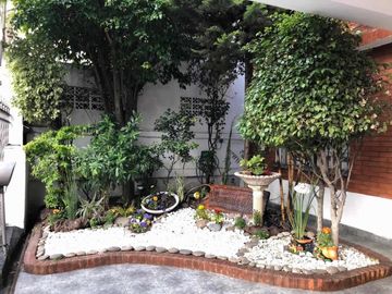 ALQUILER CASA COMERCIAL IDEAL GASTRONOMIA ZONA LOMAS DE MIRADOR