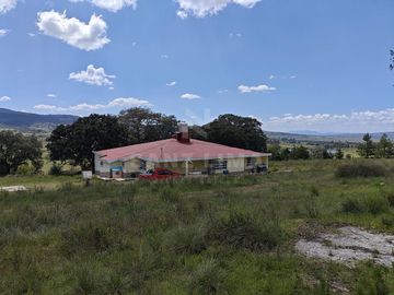 Jilotepec: Hermosa casa o villa en San Juan Acazuchitlán