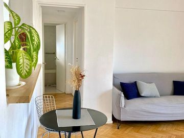 2 ambientes de 50 m2 aprox, amoblado en renta temporaria