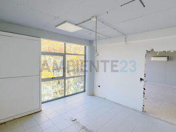 Piso de oficinas en alquiler en Palermo - 140m2 + 2 cocheras