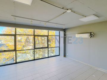 Piso de oficinas en alquiler en Palermo - 140m2 + 2 cocheras