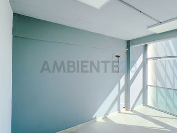 Piso de oficinas en alquiler en Palermo - 140m2 + 2 cocheras