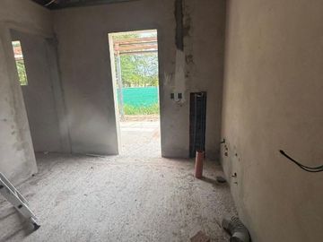 CASA DE CATEGORIA DE 5 AMBIENTES A ESTRENAR