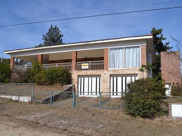 Casa en barrio Mari Mat de la localidad de Tanti