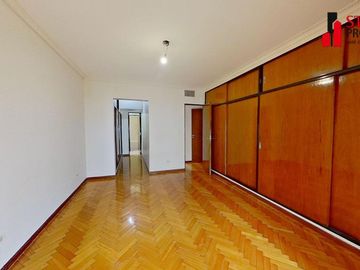 SE VENDE PISO 4 AMB. C/DEP. 2 COCHERA EN RETIRO