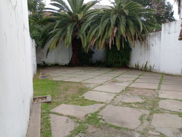 DEPARTAMENTO 2 AMB. CON COCHERA. SAN ISIDRO .