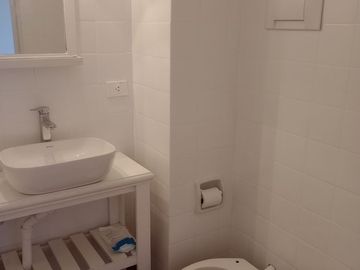 DEPARTAMENTO 2 AMB. CON COCHERA. SAN ISIDRO .