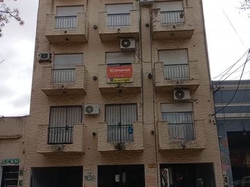 DEPARTAMENTO 2 AMB. CON COCHERA. SAN ISIDRO .