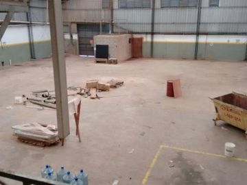 Excelente Galpón de 1.050 mts2