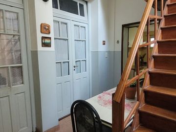 Venta PH 4 ambientes 1°piso por escalera al fondo