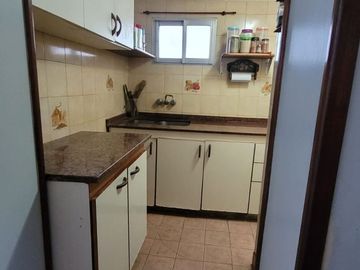 Venta PH 4 ambientes 1°piso por escalera al fondo