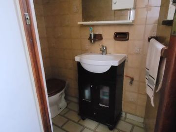 Venta PH 4 ambientes 1°piso por escalera al fondo