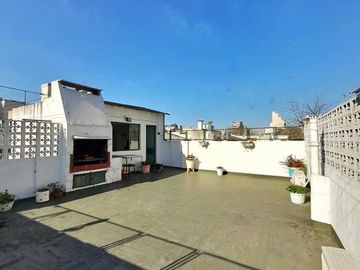Piso Único, Al Frte, Entr Indep, Sin Expensas, 4/5 Dormit Patio Lav, Qcho Parrilla y Terraza