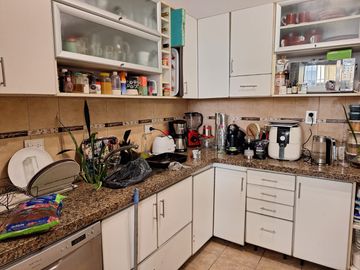 PISO DE 4 AMBIENTES FRENTE AL PARQUE, PRIMER PISO POR ESCALERA, 128 M2 TOTALES