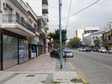 # MIRA ESTO # LOCAL COMERCIAL # 1000M2 700M2 350M2 # EXCELENTE UBICACION