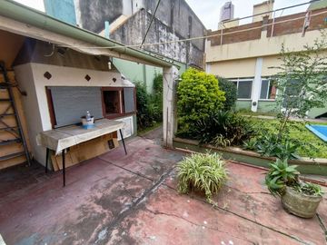 Casa APTO CREDITO con buena ubicacion y estado en Aldo Bonzi