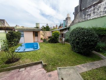 Casa APTO CREDITO con buena ubicacion y estado en Aldo Bonzi