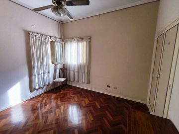 Casa APTO CREDITO con buena ubicacion y estado en Aldo Bonzi