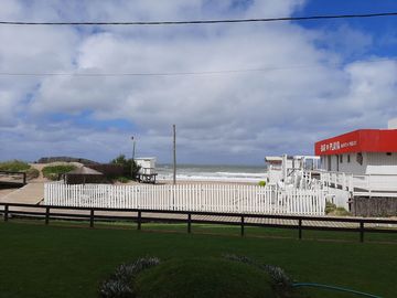 VILLA GESELL - EXCELENTE DEPARTAMENTO EN VENTA - ACEPTA PERMUTA -
