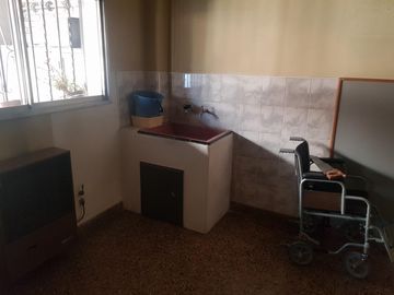 HERMOSO CHALET AL FRENTE, LLAVALLOL
