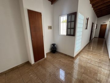 Casa 5 Ambientes con Quincho y Terraza